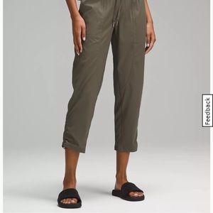 Lululemon Dance Studio Mid-Rise Cropped Pant - Amy Green, Size 14